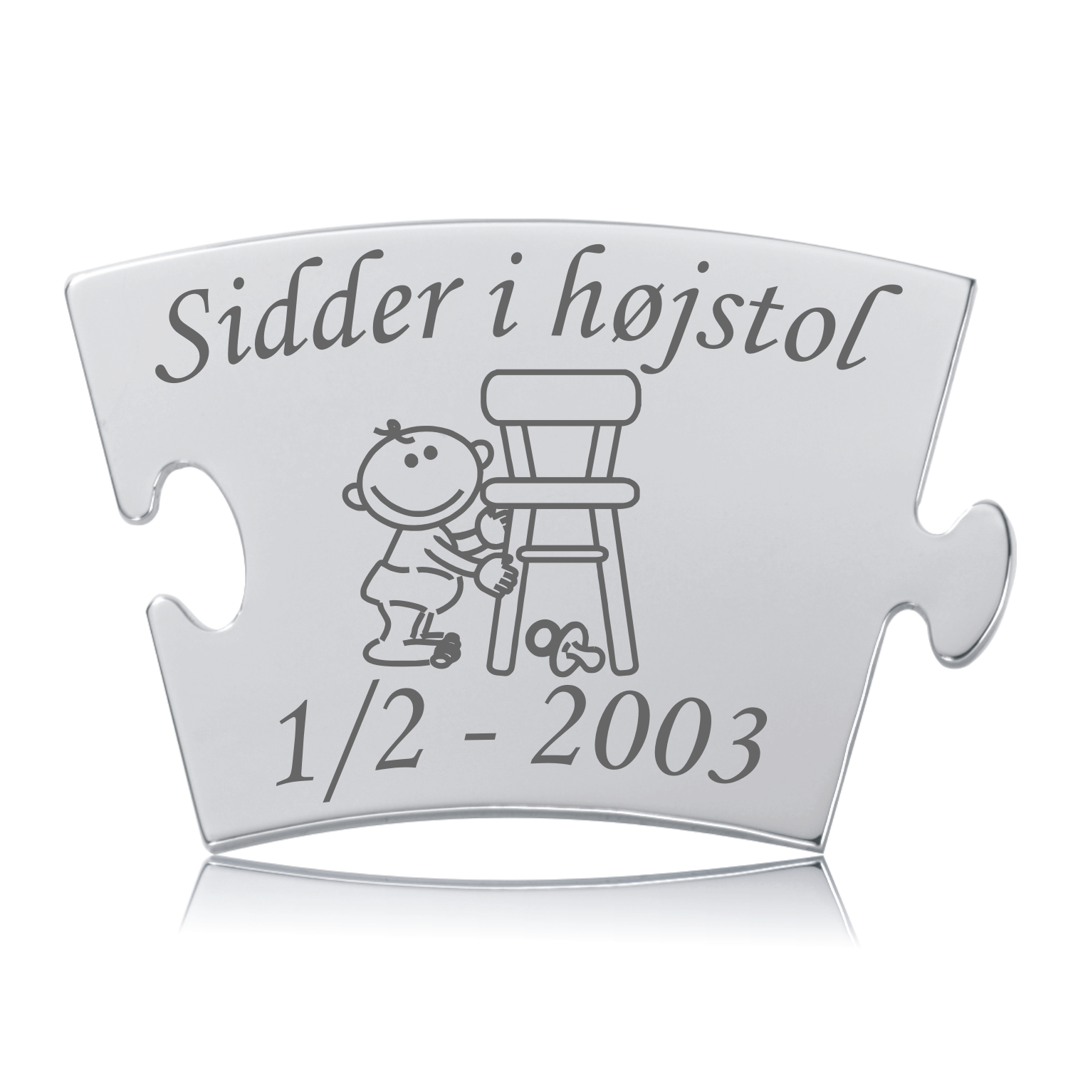 Memozz Classic brik "Sidder i Højstol" i rustfri stål med lasergravering af baby i højstol