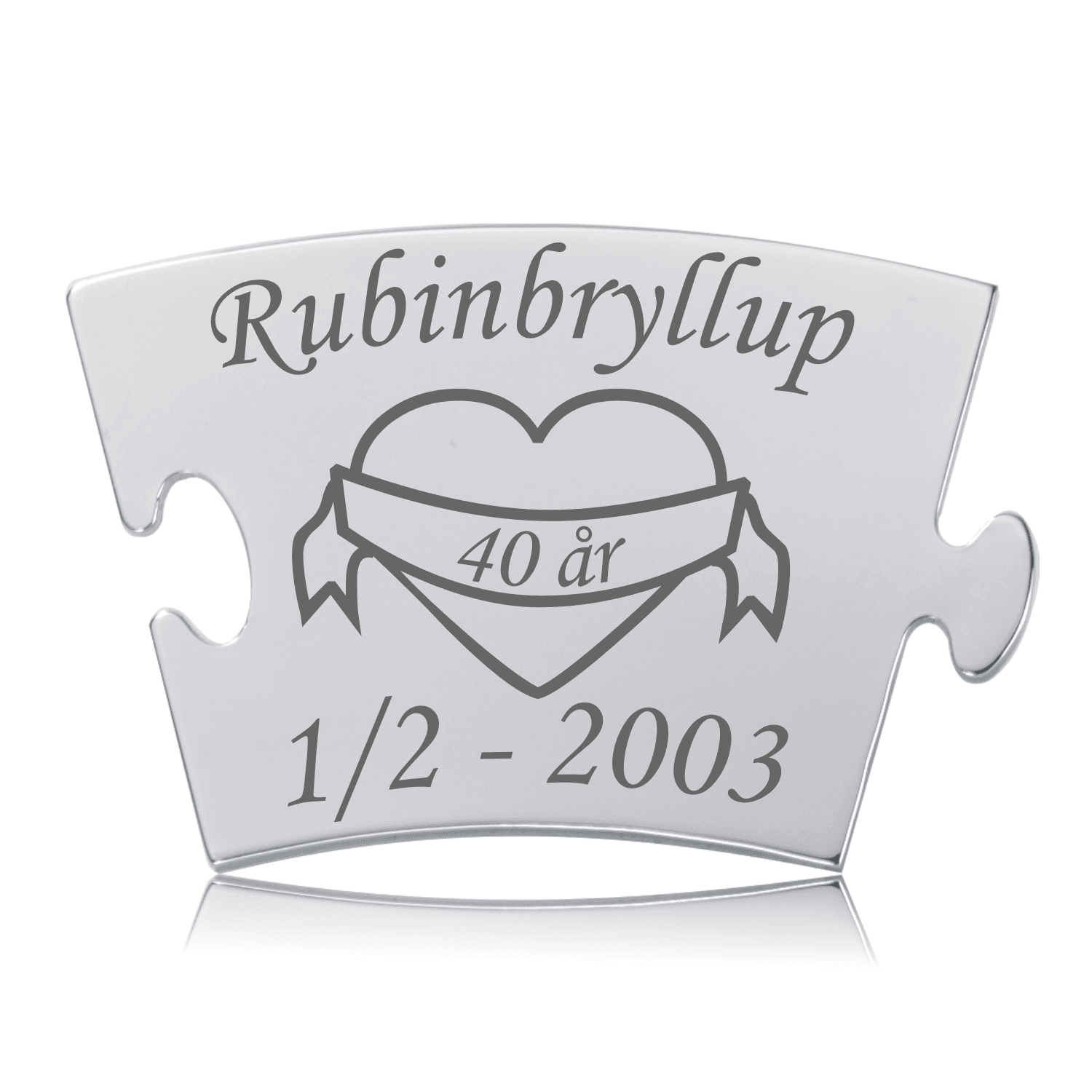 Rubinbryllup, 40 års mindebrik Memozz Classic Rubinbryllup brik i stål med "Rubinbryllup 40 år" og hjertegravering