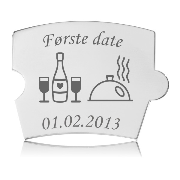 Spin Første date Model Middag Brik Memozz Spin brik "Første date - Model Middag" i poleret rustfrit stål med gravering af vin, glas og madfad.