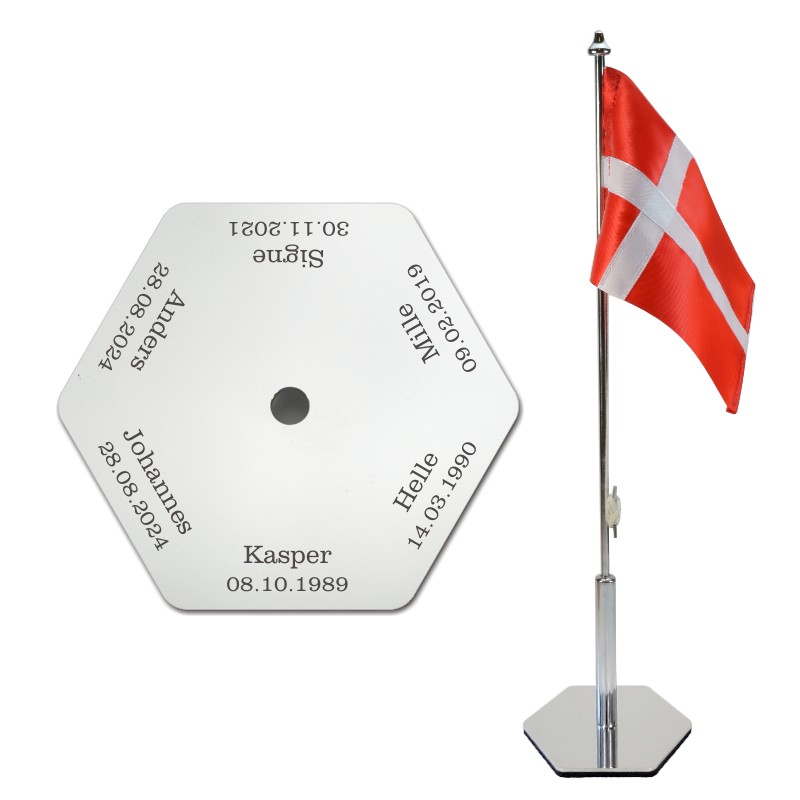 Sekskantet bordflag til Familie med indgravering af navne og datoer