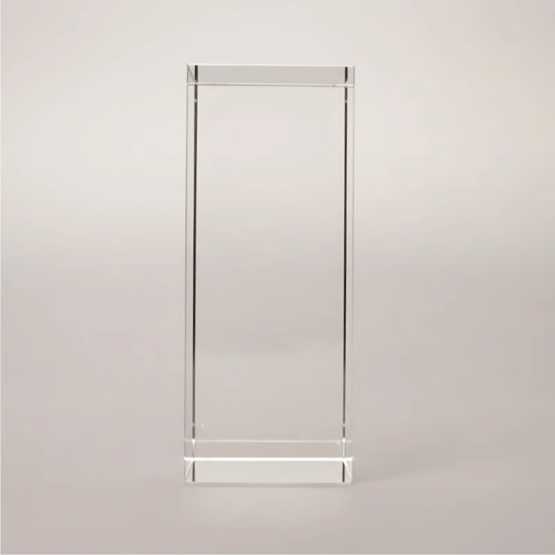 Høj, klar firkantet glasblok i krystalglas, 6x6x15 cm, klar til 3D-lasergravering af foto og tekst